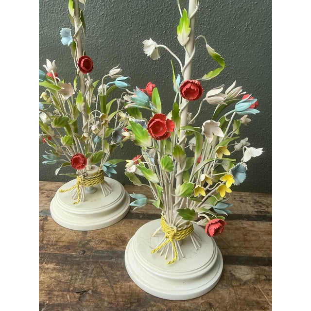 Vintage Floral Bouquet Tole Table Lamps - Pair For Sale - Image 11 of 18