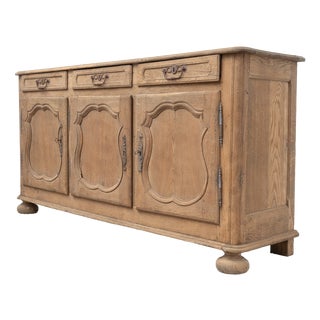18th Century Oak 3-Door Sideboard For Sale
