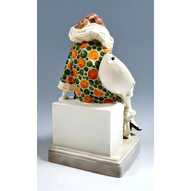 Art Deco Seated Pierrette Figurine with Lute by W. Thomasch for Goldscheider, 1920s For Sale - Image 3 of 6