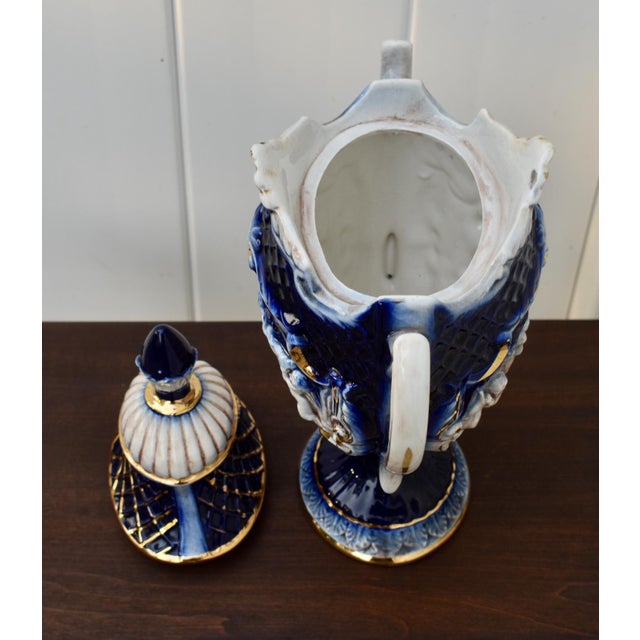 Blue Italian Ceramic Lidded Urn Capodimonte Cobalt Blue Gold Relief Cherubs 70s For Sale - Image 8 of 16