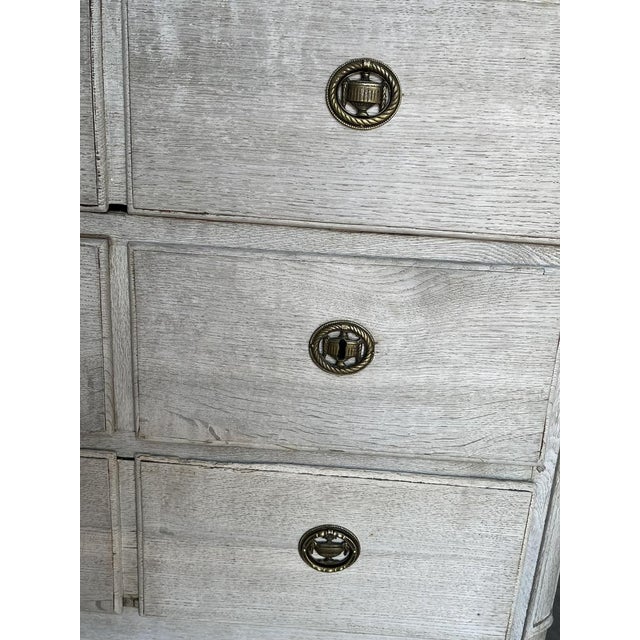Louis XV French Chest of Drawers in Bleached Oak For Sale - Image 5 of 16