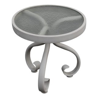 Woodard 'Ramsgate' Glass Top Aluminum Outdoor Round Patio Side Table For Sale