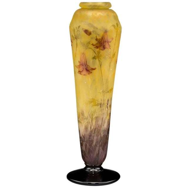 1900 - 1909 Monumental 19” Daum Nancy Enameled and Etched Columbine Flower Vase For Sale - Image 5 of 5