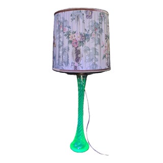 Vintage Art Deco Table Lamp in Uranium Glass, 1930s For Sale