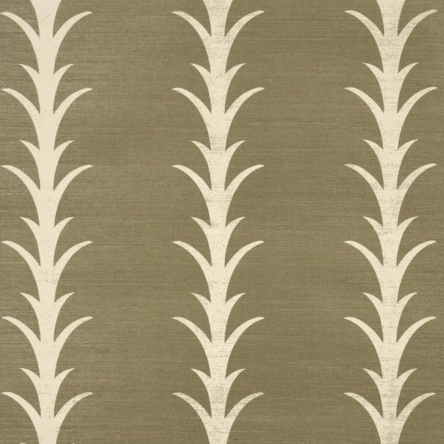 SAMPLE - Schumacher x Celerie Kemble Acanthus Stripe Sisal Wallpaper In Juniper For Sale