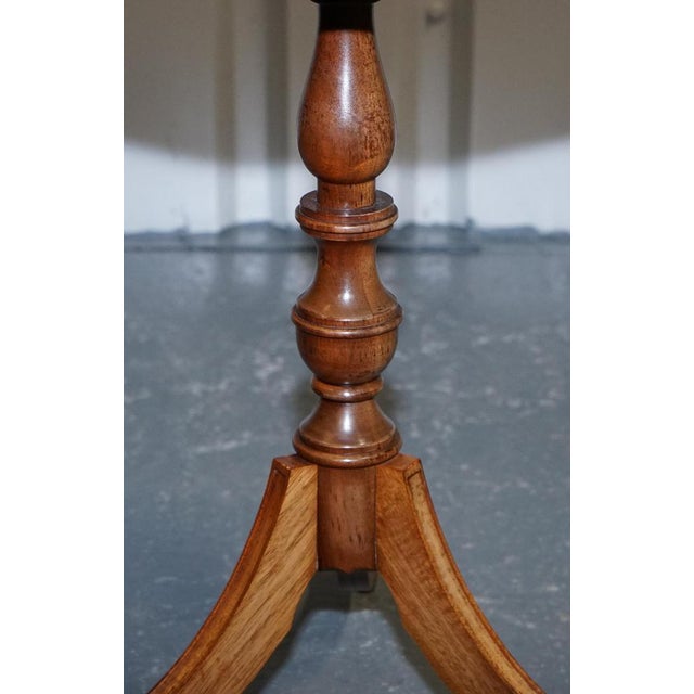 Regency Style Side Table in Wood For Sale - Image 4 of 11