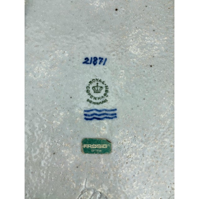 Ceramic Mid-Century Stoneware Bowl with Scarab Decoration by Jørgen Mogensen for Royal Copenhagen, Denmark For Sale - Image 7 of 8