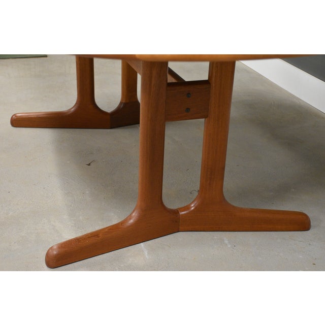 Gudme 1960s Refinished Danish Modern Oval 114” Cherry Dining Table by Gudme Møbelfabrik For Sale - Image 4 of 11