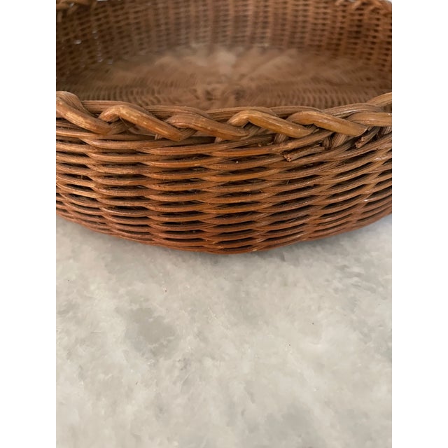 Early 20th Century Vintage Round Wicker Button Basket With Wood Beaded Lid For Sale - Image 5 of 9