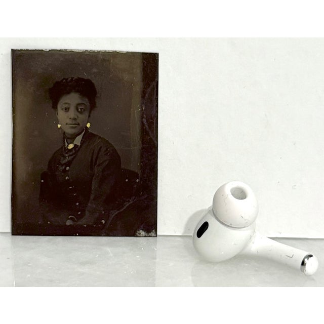 Photography Nineteenth-Century Hand-Painted Tintype Portrait of a Gentlewoman of African Descent For Sale - Image 7 of 9