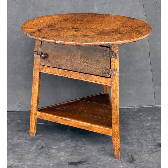 Large English Cricket Table of Patinated Oak From the Georgian Era For Sale - Image 10 of 16