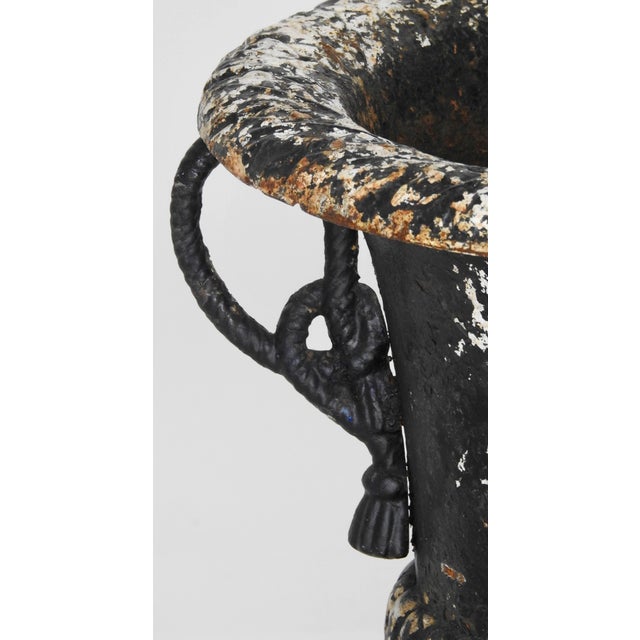 Pair of 19th Century Cast Iron Planters With Rope Designed Handles For Sale In Nashville - Image 6 of 10