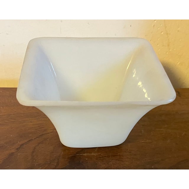 Chinoiserie Antique 19th Century Chinese White Peking Glass Square Libation Cup For Sale - Image 3 of 12