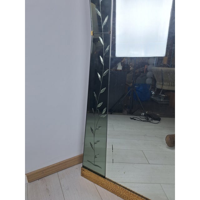 Large Vintage Entrance Mirror in Engraved Glass with Brass and Molar Glass, 1960s For Sale - Image 4 of 10