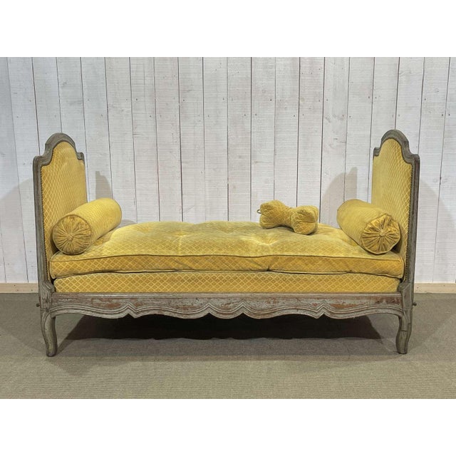 18th Century Louis XV Oak Daybed For Sale - Image 4 of 18