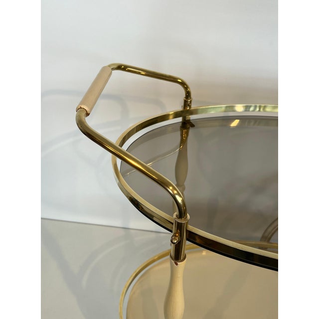 1940s Italian oval drinks trolley in brass and lacquered wood For Sale - Image 6 of 12