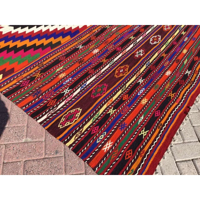 Vintage Turkish Kilim Rug - 78" X 123" For Sale - Image 4 of 10