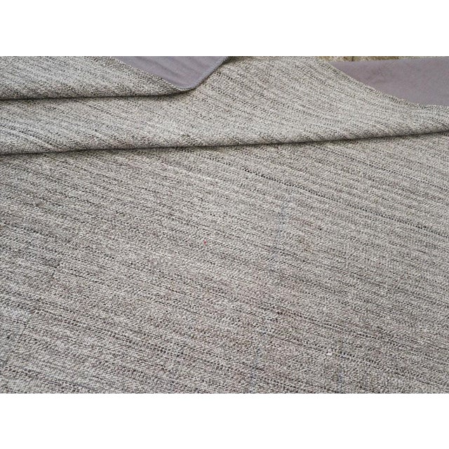 Greige Galerie Shabab Collection Mid-20th Century Turkish Flatweave Kilim Accent Carpet For Sale - Image 8 of 8