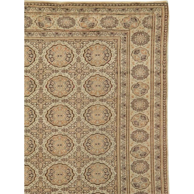 Galerie Shabab Collection Mid-20th Century Turkish Sivas Rug For Sale - Image 4 of 10