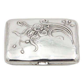 Rectangular Silver Cigarette Case with Bouquet of Flowers For Sale