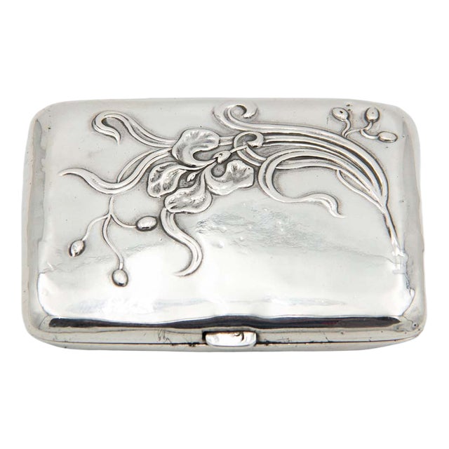 Rectangular Silver Cigarette Case with Bouquet of Flowers For Sale