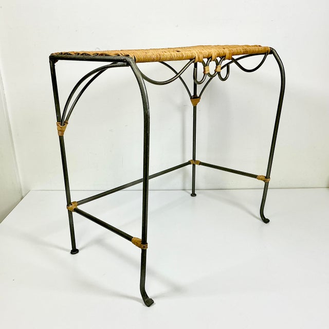 Camel 1970s Vintage Boho Chic Coastal Arts & Crafts Wicker and Steel Side Table. For Sale - Image 8 of 15