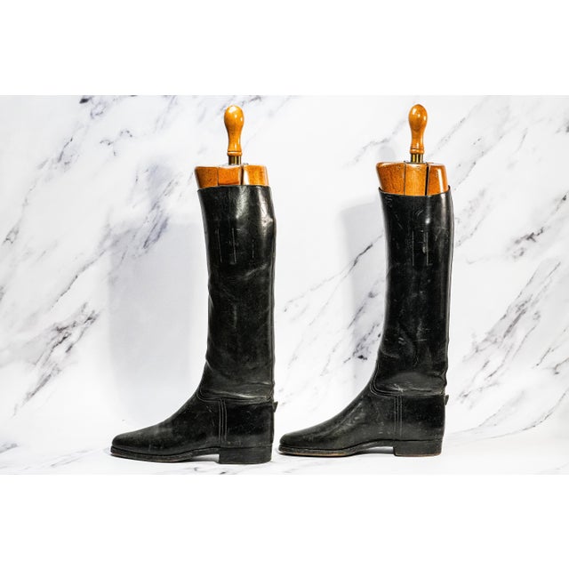 Wood Fantastic Horse Riding English Antique Black Leather Boots Peal & Co. Wood Trees Home Decor Prop Country Equestrian For Sale - Image 7 of 16