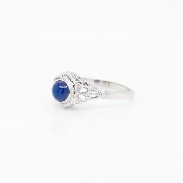 Star Sapphire Cabochon & 14k White Gold Art Deco Style Filigree Ring For Sale In Philadelphia - Image 6 of 11