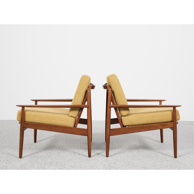 This pair of easy chairs is designed by Arne Vodder and manufactured by Glostrup in Denmark in the 1960s. There is an old...