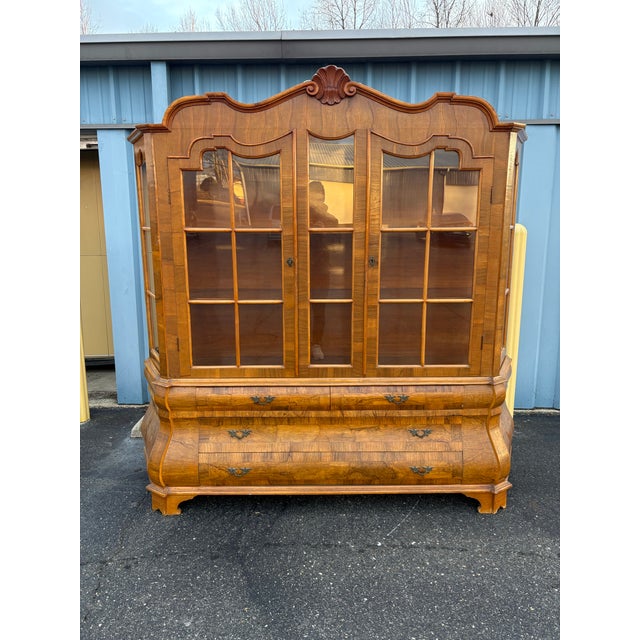 19th Century Bombay Walnut Display Cabinet or Vitrine For Sale - Image 12 of 12