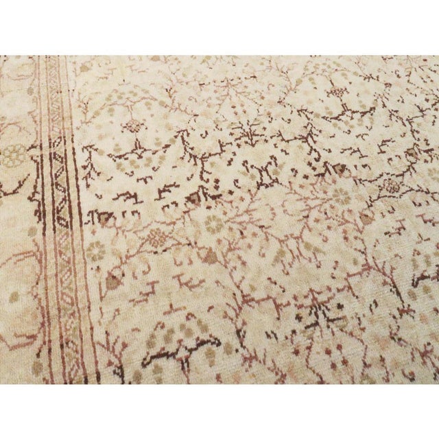 Galerie Shabab Collection Mid-20th Century Handmade Turkish Sivas Accent Rug For Sale In New York - Image 6 of 9