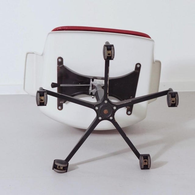 Gold Dark Red Office Chair 2712 with Armrests by André Cordemeyer for Gispen, 1970s For Sale - Image 8 of 11