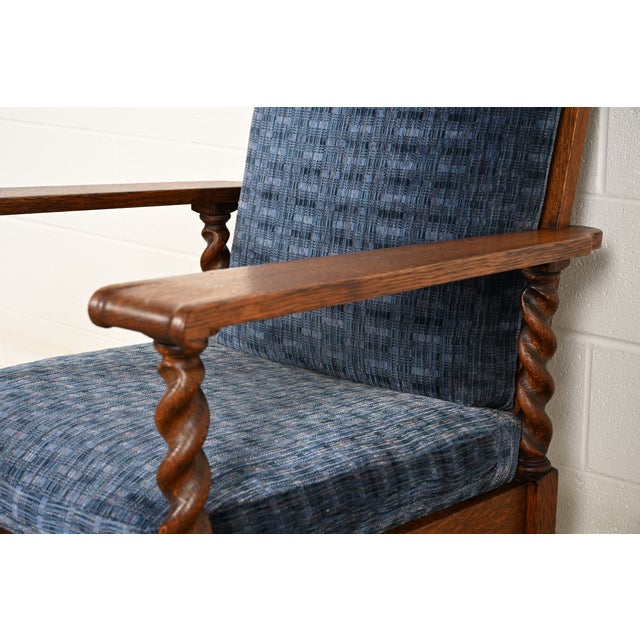 Wood Stickley Brothers Antique Arts & Crafts Carved Oak Barley Twist Lounge Chair, Circa 1920s For Sale - Image 7 of 14