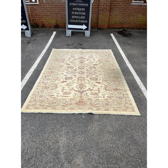 Country House Rug with Floral Pattern For Sale - Image 10 of 15