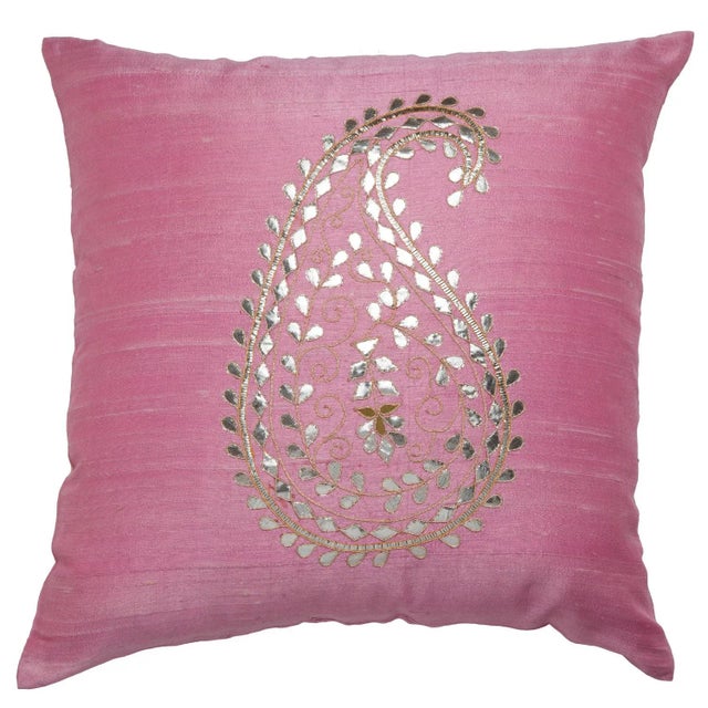 Mysore Paisley Pillow Case - Pink, 20" x 20" For Sale - Image 4 of 4