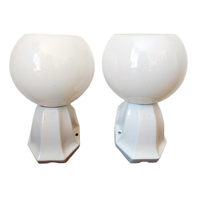Art Deco Wall Sconces in Porcelain and Opaline, 1950s, Set of 2 For Sale
