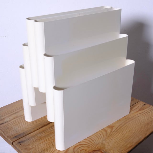 White Model 4675 Magazine Rack with 6 Compartments by Giotto Stoppino for Kartell, 1970s For Sale - Image 15 of 18