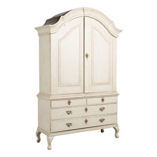 Late 18th Century Swedish Gray Painted Pine Wedding Cabinet For Sale