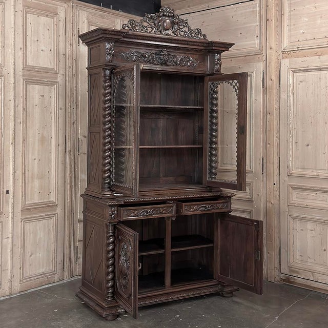 19th Century French Carved Oak Hunt Bookcase With Barley Twist Columns For Sale - Image 16 of 18