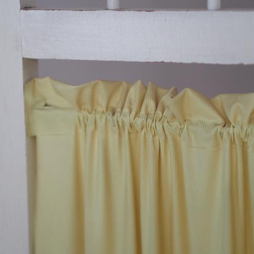 Upholstered 3-Fold Screen, 1900s For Sale - Image 6 of 10