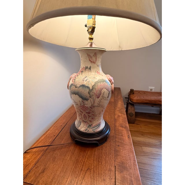 Vintage 32” Chinoiserie Floral Porcelain Table Lamp With Raised Flower Knockers and Fluted Shade For Sale - Image 10 of 12