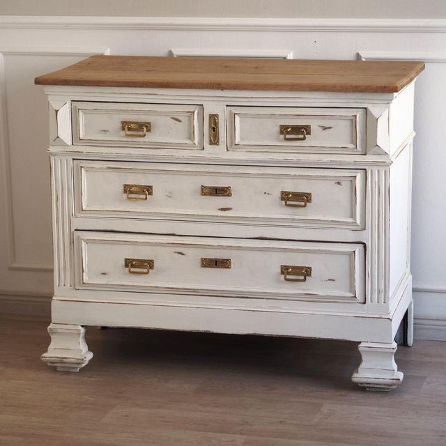 This stylishly redesigned chest of drawers from the Wilhelminian era combines rustic elegance with modern shabby style....