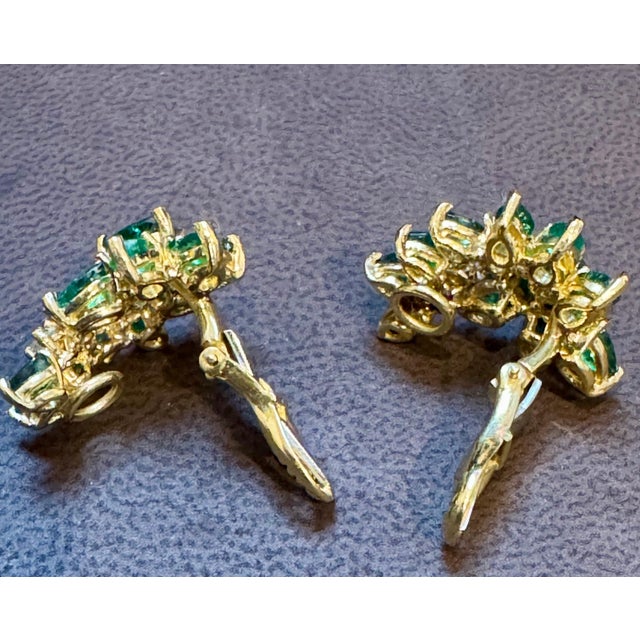 2.3Ct Natural Brazilin Marquise Emerald & 0.60 Ct Diamond Clip on Earring 18 KYG For Sale - Image 14 of 18