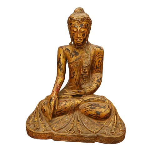 Nepalese Buddhist Meditating Sculpture in Carved Wood For Sale