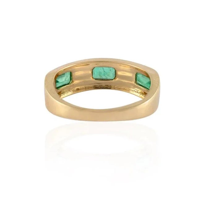 VRJewels Three Stone Emerald7 Diamond Cluster Cocktail Ring Size 7 in 14k Gold For Sale - Image 4 of 10