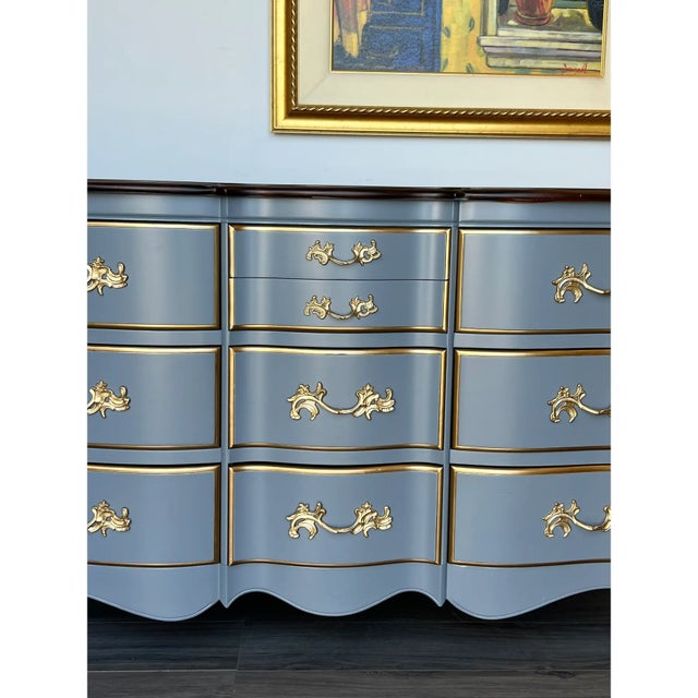 Gray 1970s French Provincial Gray Dresser of Ten Drawers For Sale - Image 8 of 11