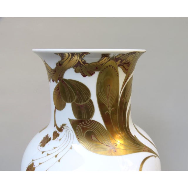 White Gold Porcelain Serenade Floor Vase from Ak Emperor, W. Germany, 1970s For Sale - Image 10 of 18