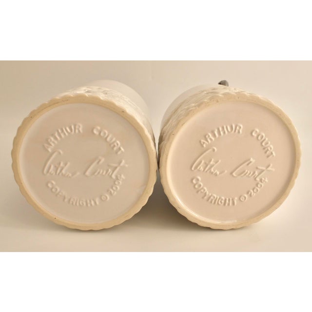 Arthur Court Pair of Arthur Court White Ceramic Canisters With Rooster Lids, 12” & 10.5” For Sale - Image 4 of 7