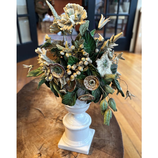 Early 21st Century Vintage Mottahedeh Porcelain Floral Bouquet Centerpiece in Classical Urn For Sale - Image 5 of 5