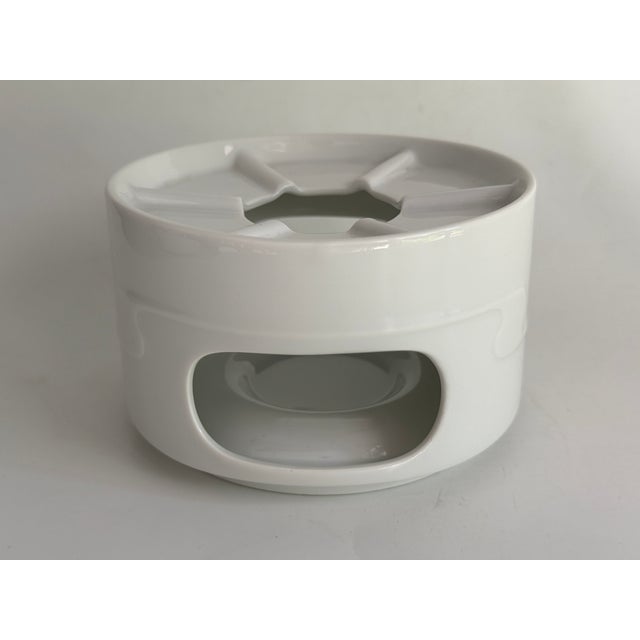 White Asimmetria Warmer by Björn Wiinblad for Rosenthal Studio Linie, 1992 For Sale - Image 6 of 6